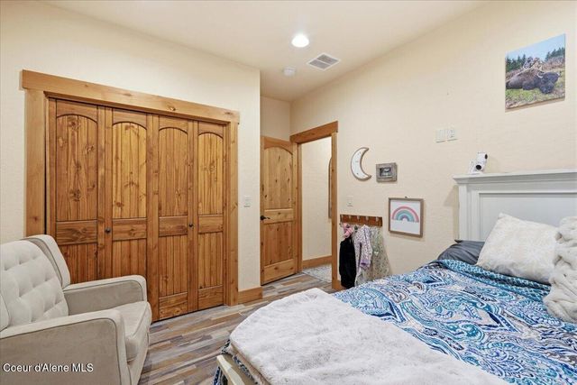 17045 W Cade RD, Hauser, ID 83854