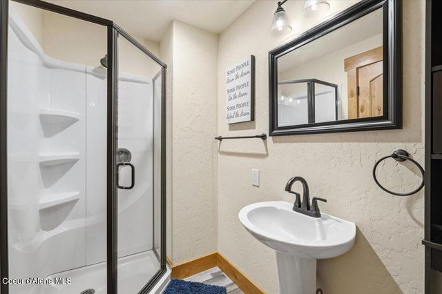 17045 W Cade RD, Hauser, ID 83854