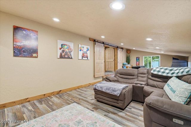 17045 W Cade RD, Hauser, ID 83854