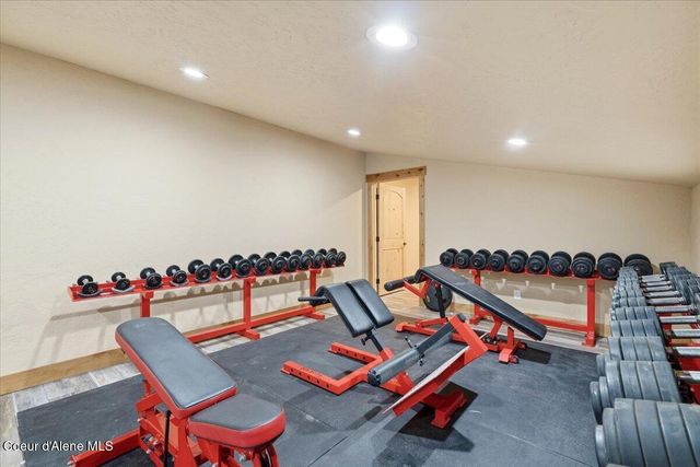 17045 W Cade RD, Hauser, ID 83854