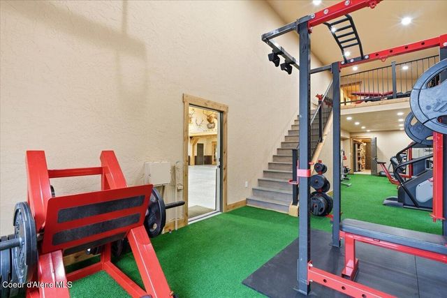 17045 W Cade RD, Hauser, ID 83854