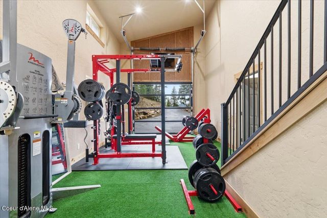 17045 W Cade RD, Hauser, ID 83854