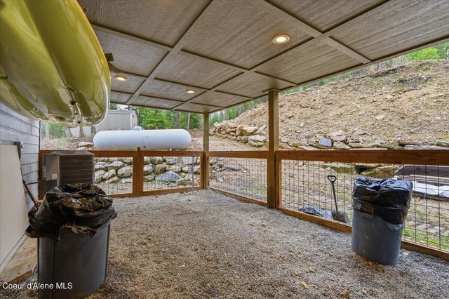 17045 W Cade RD, Hauser, ID 83854