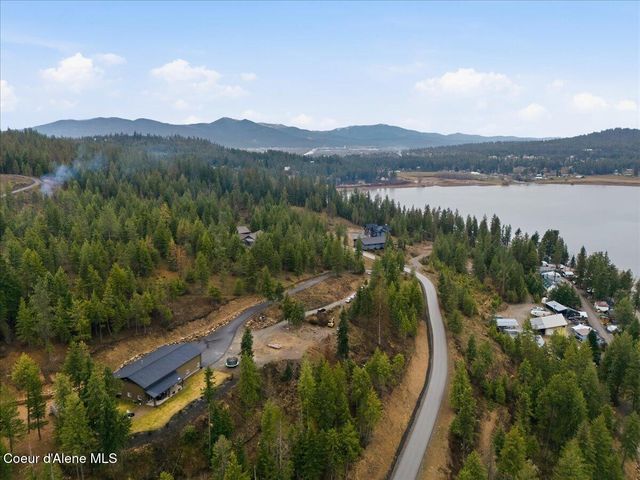 17045 W Cade RD, Hauser, ID 83854