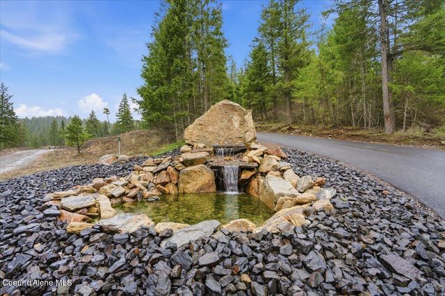 17045 W Cade RD, Hauser, ID 83854