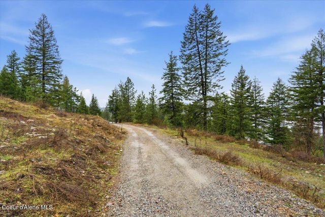 17045 W Cade RD, Hauser, ID 83854