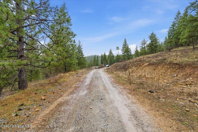 17045 W Cade RD, Hauser, ID 83854