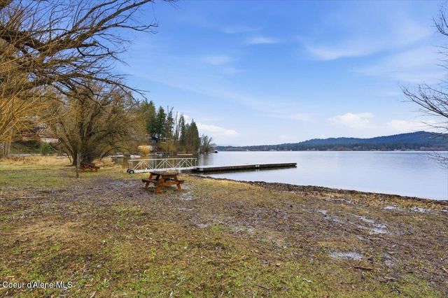 17045 W Cade RD, Hauser, ID 83854