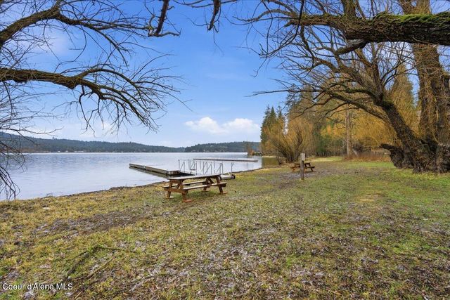 17045 W Cade RD, Hauser, ID 83854