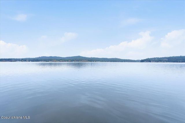 17045 W Cade RD, Hauser, ID 83854