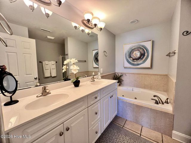 2555 St James Drive SE Unit 303, Oak Island, NC 28461