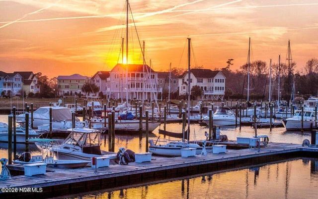 2555 St James Drive SE Unit 303, Oak Island, NC 28461