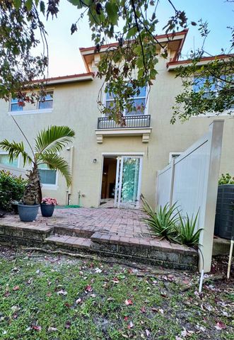 136 Monterey Bay Drive, Boynton Beach, FL 33426