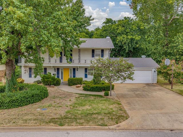 823 W Adams Street, Purcell, OK 73080