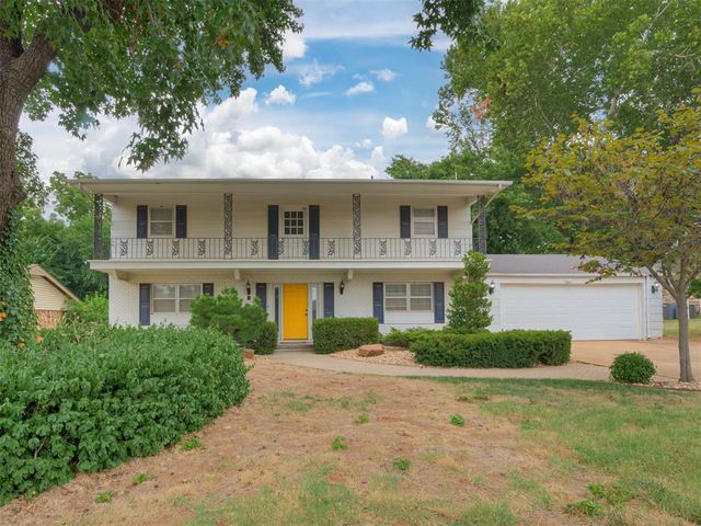 823 W Adams Street, Purcell, OK 73080