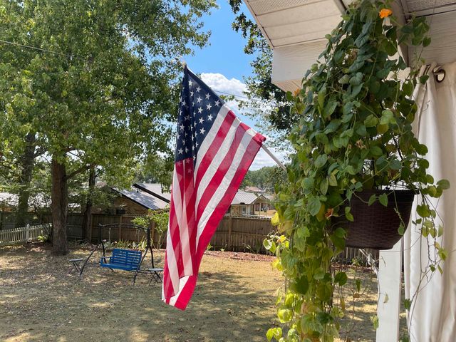 111 Humphrey Lane, Salem, AR 72576