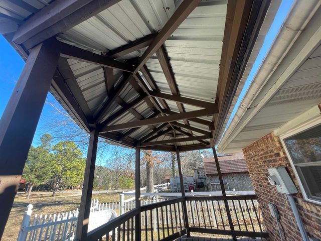 111 Humphrey Lane, Salem, AR 72576