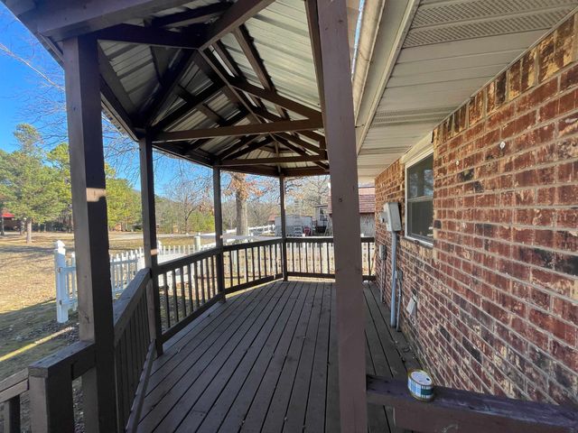 111 Humphrey Lane, Salem, AR 72576