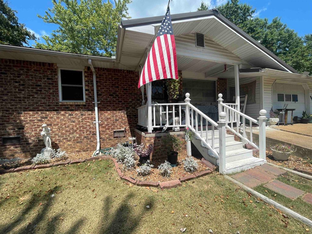 111 Humphrey Lane, Salem, AR 72576