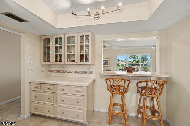 1705 Beach PKWY 206, Cape Coral, FL 33904