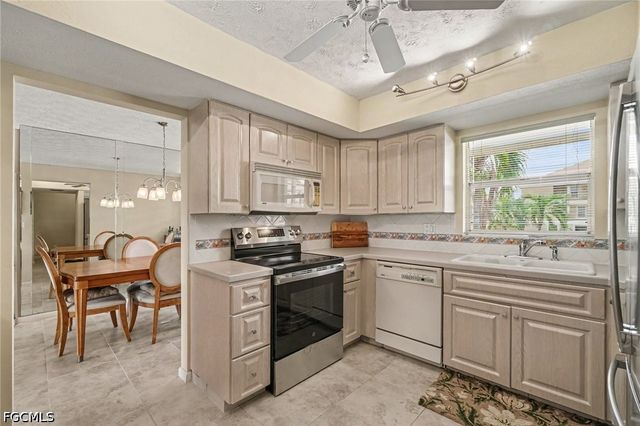 1705 Beach PKWY 206, Cape Coral, FL 33904