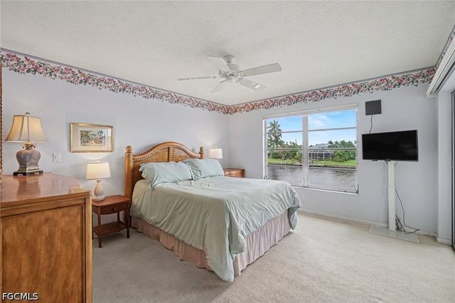 1705 Beach PKWY 206, Cape Coral, FL 33904
