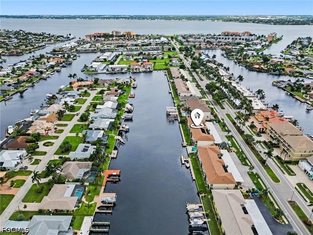 1705 Beach PKWY 206, Cape Coral, FL 33904
