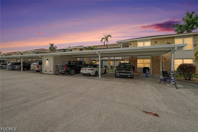 1705 Beach PKWY 206, Cape Coral, FL 33904