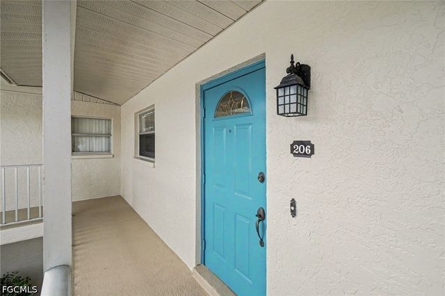 1705 Beach PKWY 206, Cape Coral, FL 33904