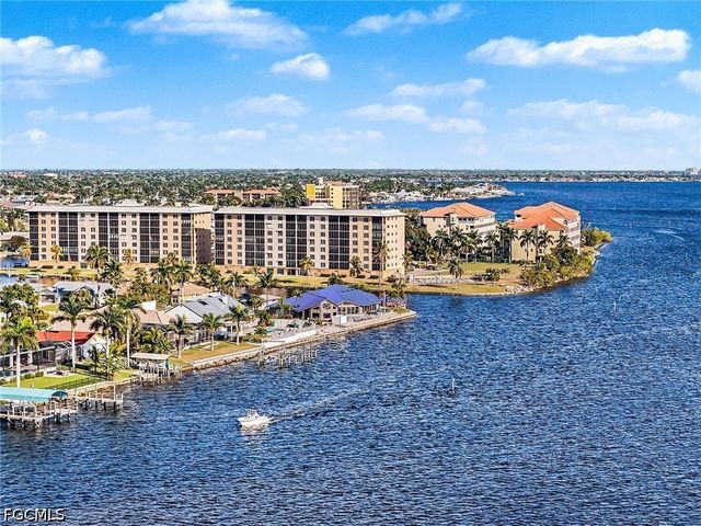1705 Beach PKWY 206, Cape Coral, FL 33904