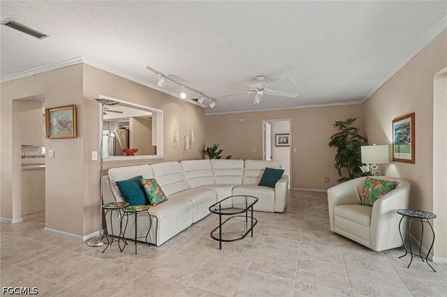 1705 Beach PKWY 206, Cape Coral, FL 33904