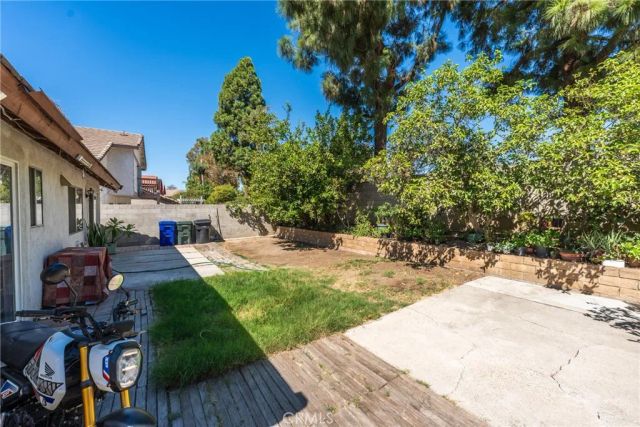 14394 Hillcrest, Fontana, CA 92337