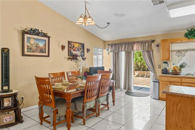 14394 Hillcrest, Fontana, CA 92337