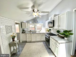 436 PRINCE ST, Bordentown, NJ 08505