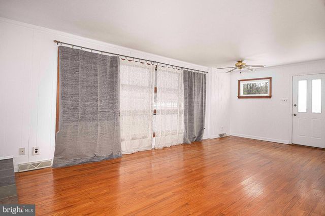 518 N PARADISE RD, Aberdeen, MD 21001