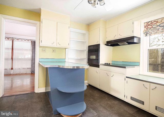 518 N PARADISE RD, Aberdeen, MD 21001