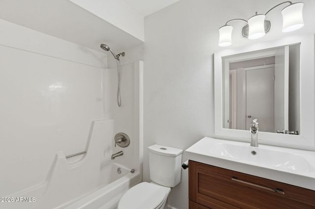 5538 W HARTFORD Avenue, Glendale, AZ 85308