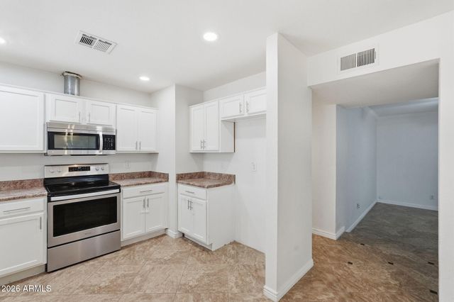 5538 W HARTFORD Avenue, Glendale, AZ 85308