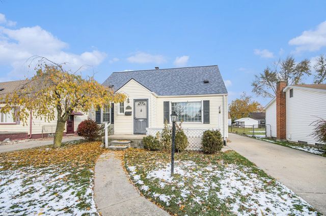 21705 Fresard Street, St Clair Shores, MI 48080
