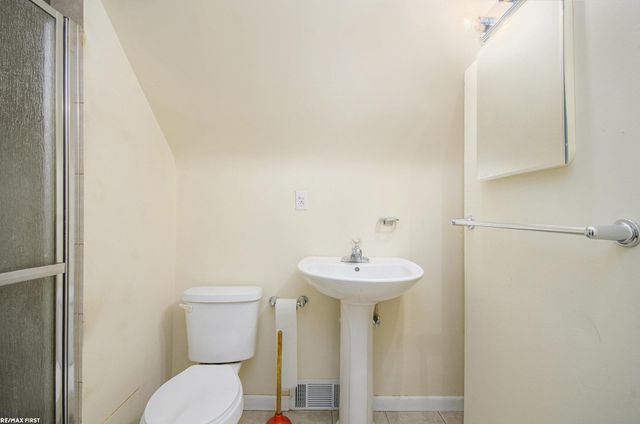 21705 Fresard Street, St Clair Shores, MI 48080