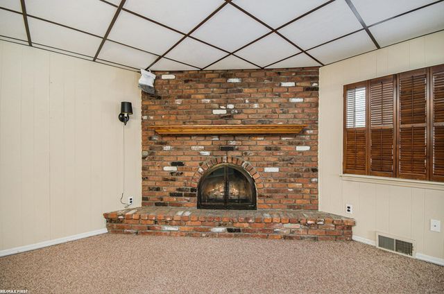 21705 Fresard Street, St Clair Shores, MI 48080