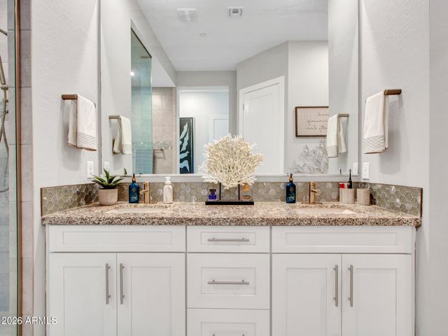 2140 N 141ST Avenue, Goodyear, AZ 85395