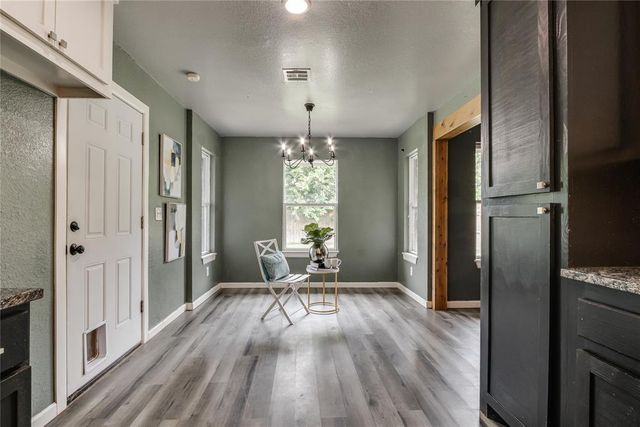 917 NW 15th Street, Moore, OK 73160