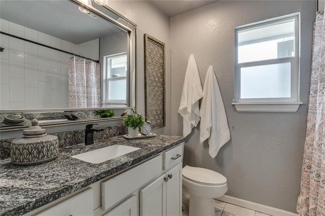 917 NW 15th Street, Moore, OK 73160