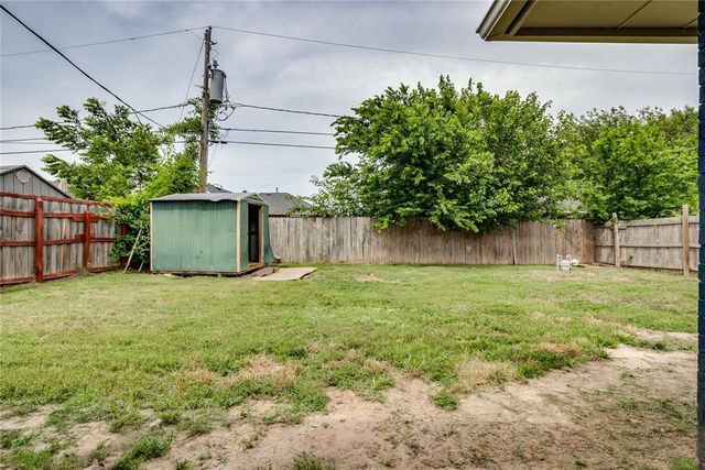 917 NW 15th Street, Moore, OK 73160