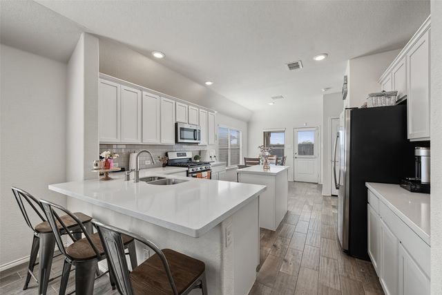 5833 Dew Plant Way, Fort Worth, TX 76123