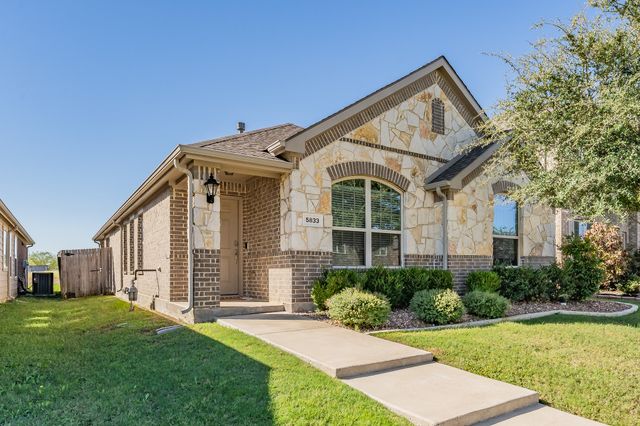 5833 Dew Plant Way, Fort Worth, TX 76123
