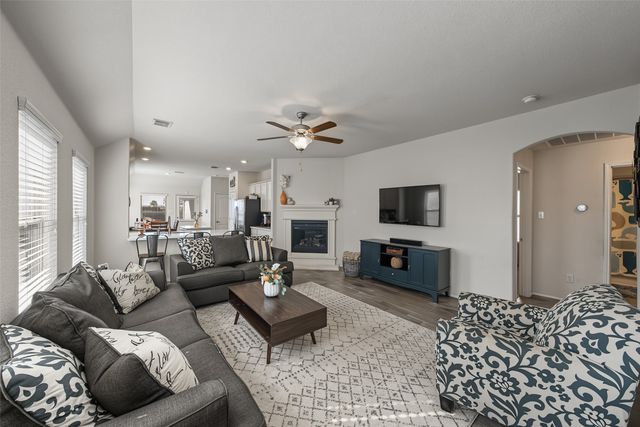 5833 Dew Plant Way, Fort Worth, TX 76123