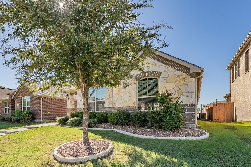 5833 Dew Plant Way, Fort Worth, TX 76123 — photo 4
