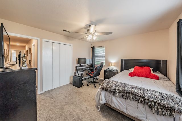 6807 E Texas Street, Walnut Springs, TX 76690